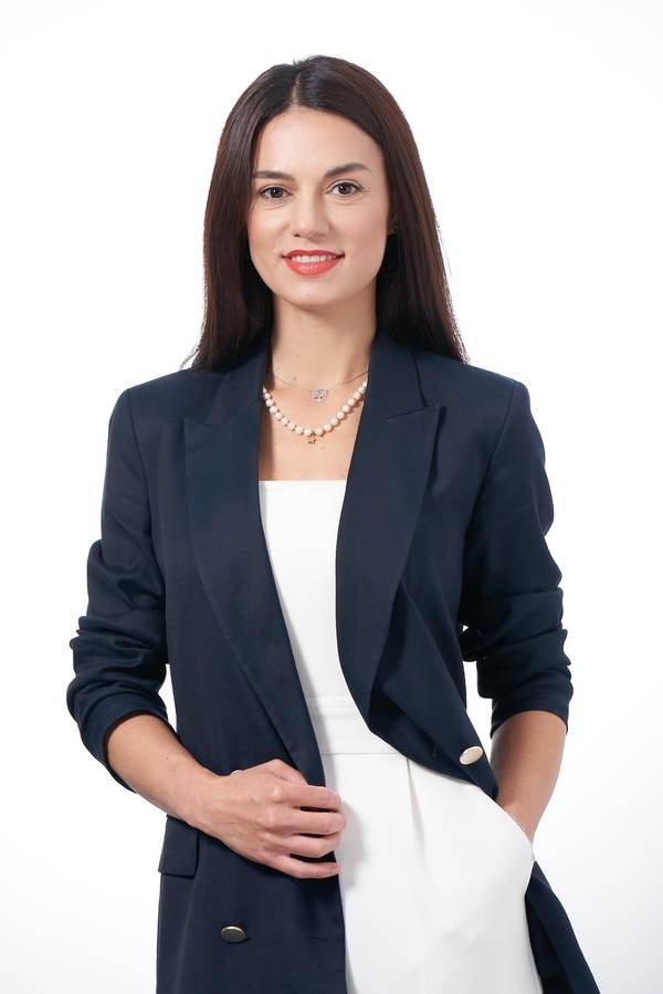 Angajaţii pot accesa instant sume în avans din salariu prin intermediul unui parteneriat între Salarium şi Alpha Bank Romania