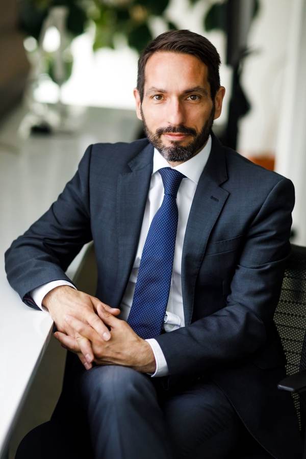 Activitatea globală de fuziuni şi achiziţii din primele şase luni ale anului a atins un maxim istoric