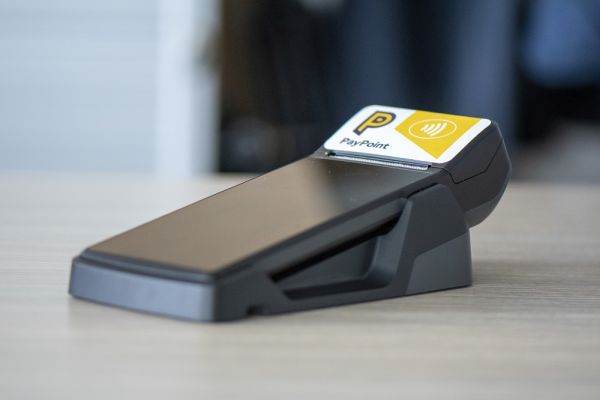 Românii au făcut în ultimul an plăţi de peste 13 miliarde de lei prin reţeaua PayPoint 