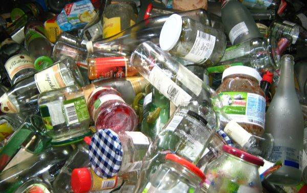 Comerţul cu gunoaie - o afacere de jumătate de miliard de euro