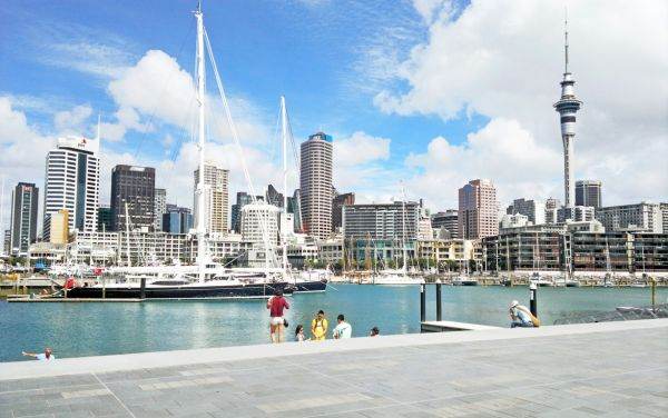 Noua Zeelandă extinde cu încă cel puţin o săptămână carantina în oraşul Auckland