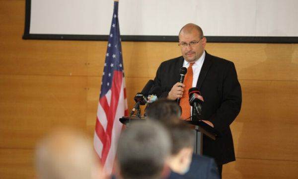 Sursă foto: usembassy.gov