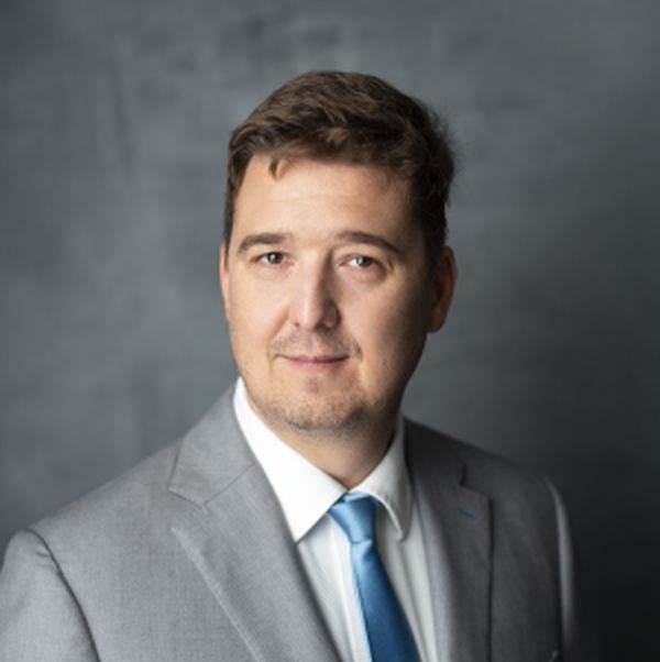 "Clienţii vor juca un rol din ce în ce mai activ în sectorul energetic"