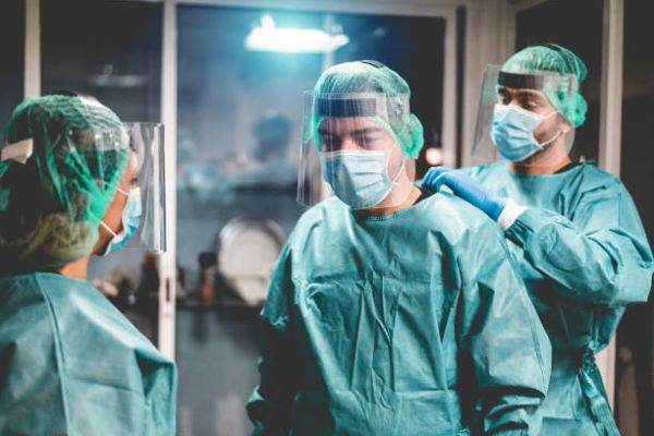 Directorul Moderna crede că pandemia de coronavirus se va încheia peste un an