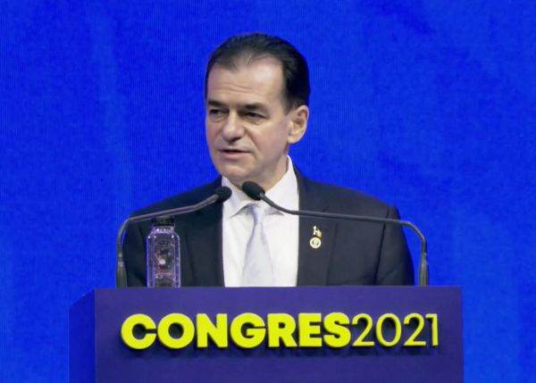 "Astăzi nu avem un premier şi un Guvern cu care să ne putem mândri"