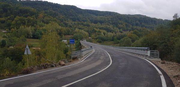 Viaductul Giurca, redat traficului greu după o pauză de 10 ani