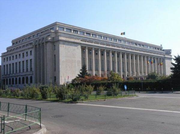 Reprezentanţii patronatelor din transporturi afirmă că vor urmări traseul legislativ al proiectului privind amnistia