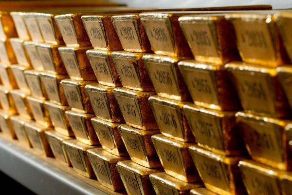 Euro a crescut la 4,9479 lei