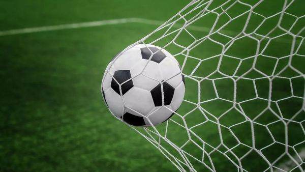 Sindicatul fotbaliştilor, atac la conducerile FIFA şi UEFA