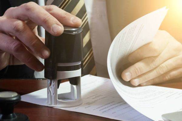 Peste 42.200 de firme radiate în primele opt luni din acest an