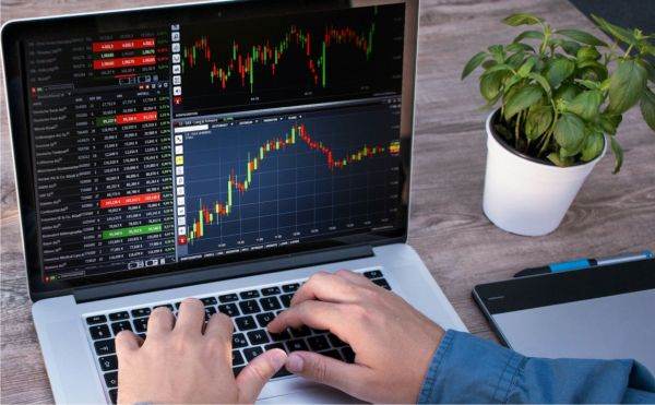 Sezonul raportărilor financiare impulsionează bursele internaţionale