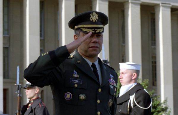 Fostul secretar de stat american, Colin Powell, a murit de COVID-19