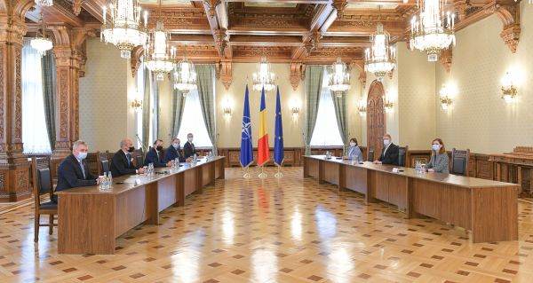 sursa foto: Administraţia Prezidenţială
