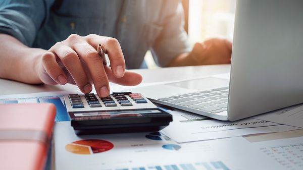 Germania va reduce estimările privind evoluţia economiei în 2021 şi le va îmbunătăţi pe cele pentru 2022