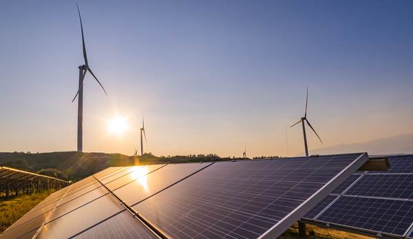 Aproape o treime dintre cele mai mari companii europene listate la bursă s-au angajat să atingă obiectivul Net Zero până în 2050