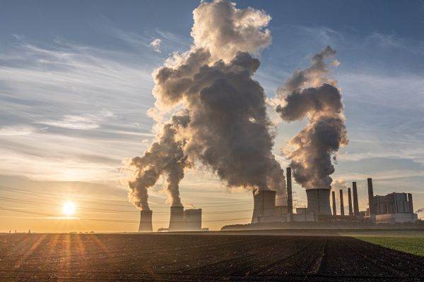 Companiile, nepregătite pentru atingerea ţintelor climatice