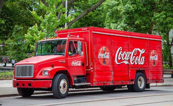 Coca-Cola va plăti 5,6 miliarde de dolari pentru a prelua toate acţiunile la BodyArmor
