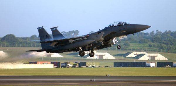 Avioanele de vânătoare Strike Eagles se întorc în Bulgaria şi România pentru a doua etapă de dislocare a Operaţiunii Castle Forge 