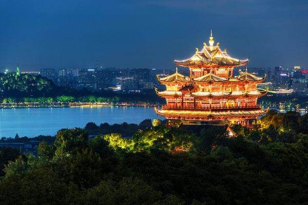 Noi presiuni pe economia Chinei