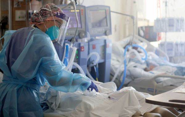  Letonia declară stare de urgenţă sanitară după o creştere record a numărului de infectări