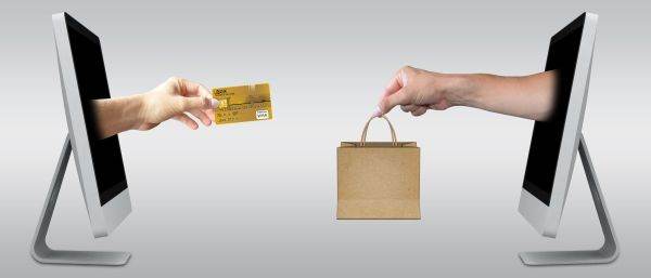 Comerţul online înfloreşte în perioada pandemiei