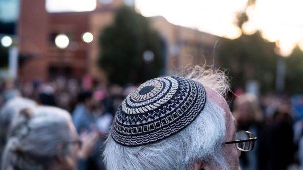 Pandemia de COVID-19 a amplificat antisemitismul