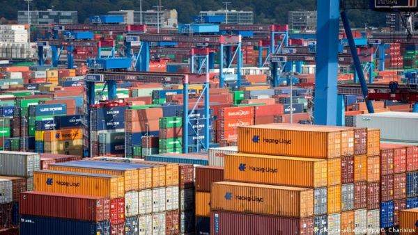 Exporturile Germaniei au scăzut în septembrie pentru a doua lună consecutiv