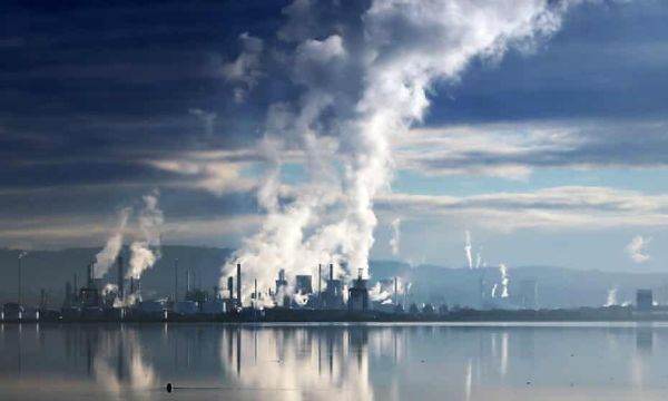 Primul proiect de rezoluţie solicită reduceri mai substanţiale ale emisiilor începând din 2022
