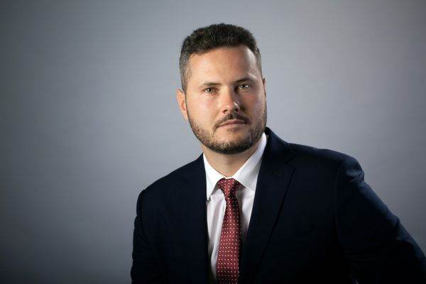 Restart Energy se va concentra în 2022 pe furnizarea de energie electrică şi soluţii de energie regenerabilă 