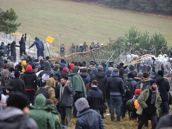 Germania respinge primirea migranţilor blocaţi la graniţa belaruso-polonă şi cere repatrierea lor
