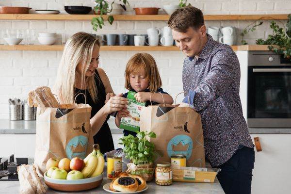 Rohlik Group îşi va lansa serviciile de livrare online de alimente sub noul brand Sezamo în România şi Italia