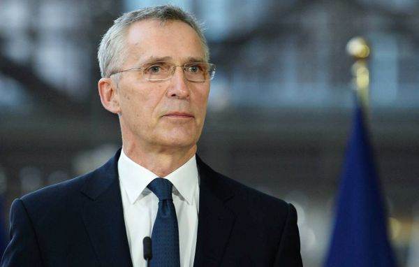 Secretarul general al NATO denunţă ''atitudinea cinică'' a Moscovei în criza migranţilor din Belarus