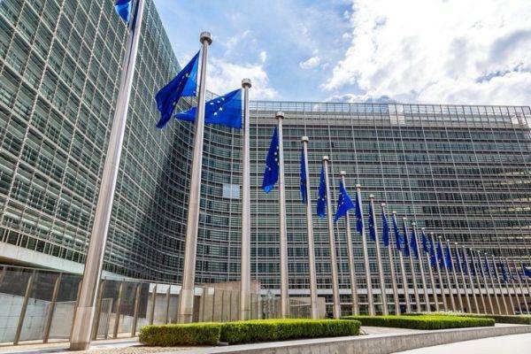 Comisia Europeană a aprobat primul proiect transfrontalier de infrastructură inteligentă al României