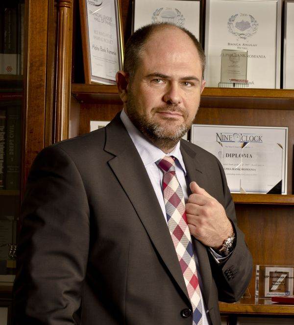 Sergiu Oprescu, Preşedintele Executiv al Alpha Bank România şi Directorul General al Reţelei Internaţionale Alpha Bank