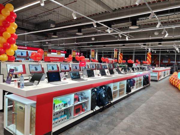 Altex deschide primul magazin din Câmpina