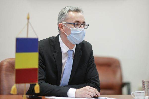 "PSD şi PNL lovesc mişeleşte în asociaţiile pentru protecţia mediului care se luptă de ani de zile cu mafia lemnului"