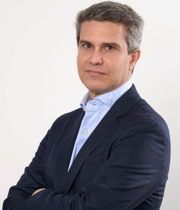Daniel Cuevas, Director General Philip Morris România