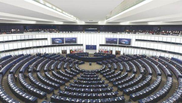 Liderii a 15 partide europene de extremă dreapta se vor întâlni la Varşovia