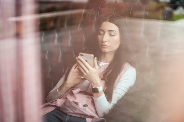La ce se uită recrutorii când îţi verifică profilul de social media