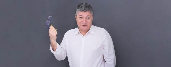 Lucrul de acasă continuă şi în 2022, însă angajatorii trebuie să găsească metode noi de atragere, motivare şi retenţie a angajaţilor - cheie