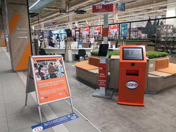 TBI Bank încheie un parteneriat cu cora România şi oferă clienţilor soluţia de plată "cumpără acum, plăteşte mai târziu" 