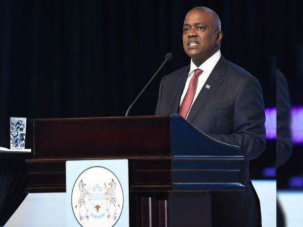 Mokgweetsi Masisi