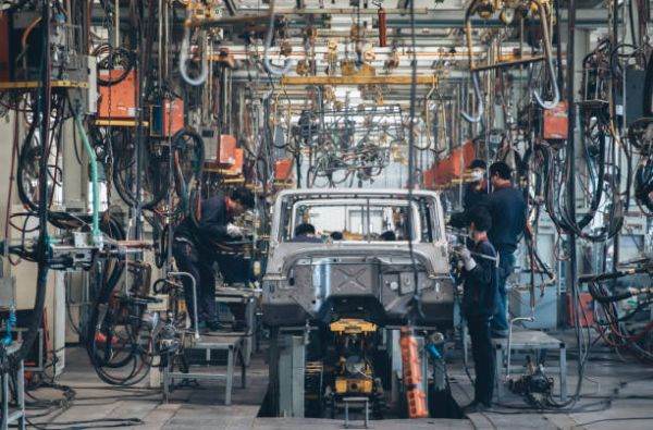 Industria auto din Europa va pierde 500.000 de locuri de muncă