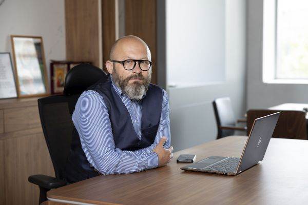 Liviu Stoleru pleacă din funcţia de director general al Cemacon