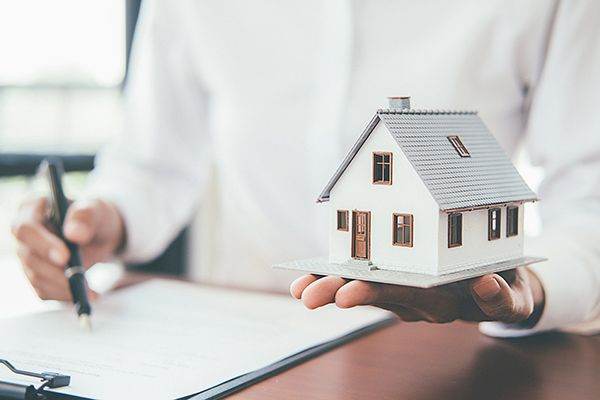 First Bank scade valoarea dobânzii pentru creditele imobiliare la 3,2% pe an