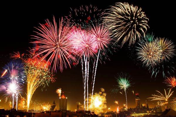 Liber la petrecerile în stradă de Crăciun şi Revelion
