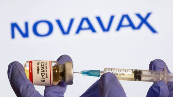 EMA a autorizat vaccinul anti-COVID-19 dezvoltat de compania Novavax