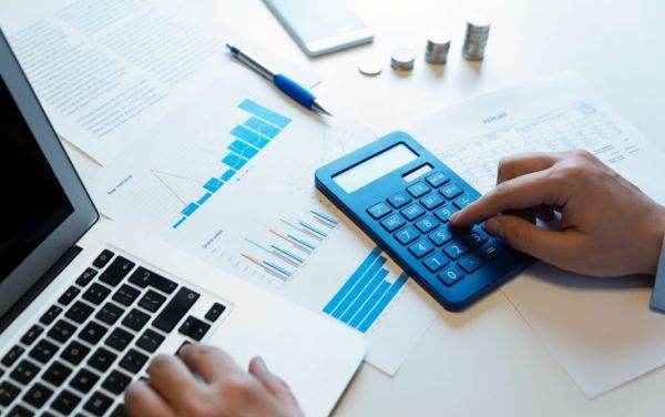 Bugetul MAE - avizat favorabil de Comisiile de buget-finanţe