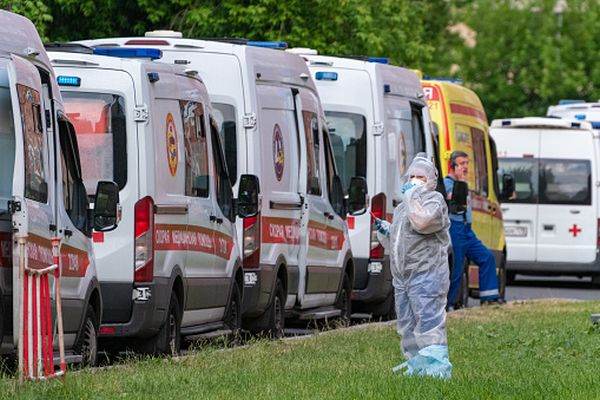 Rusia introduce examinarea medicală obligatorie pentru străini