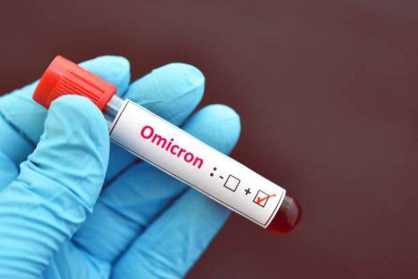 Autorităţile sanitare din Botoşani au confirmat primele patru cazuri de îmbolnăvire cu varianta Omicron
